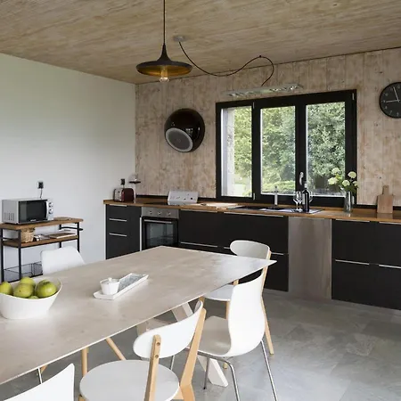 Hemingway Kanala * Canala