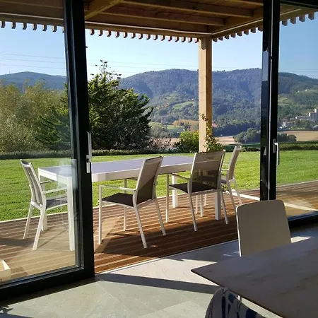 Hemingway Kanala * Canala