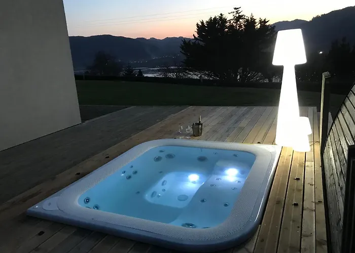 Hemingway Kanala Canala