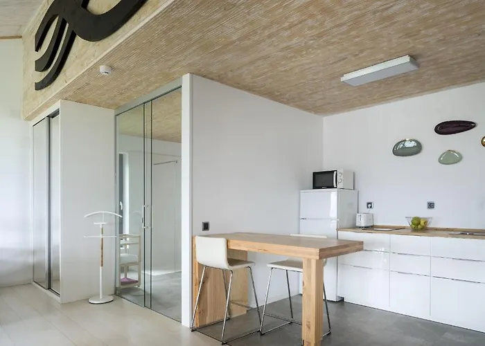 Hemingway Kanala Canala