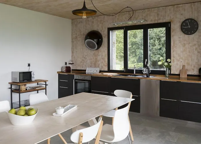 Hemingway Kanala * Canala