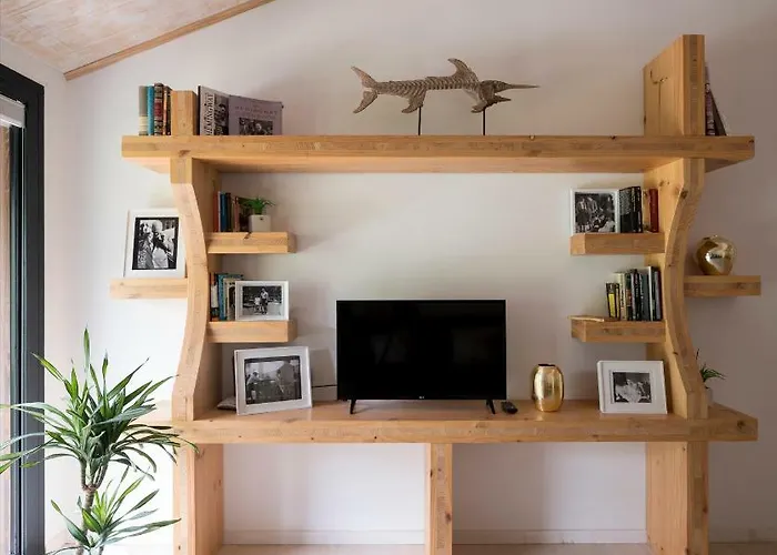 Hemingway Kanala Canala